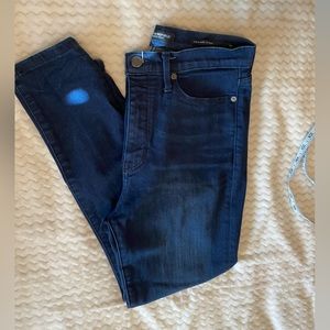 Banana Republic High Rise Skinny Premium Denim 28 Short
